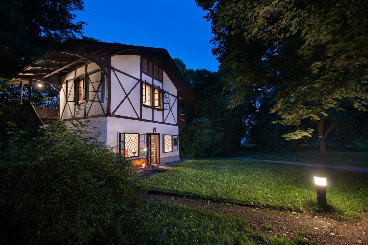 Chateau Loucen Garden Retreat Exterior foto